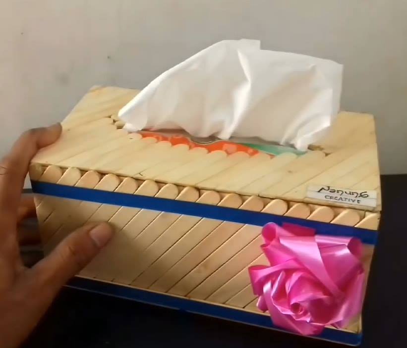 hộp đựng khăn giấy
